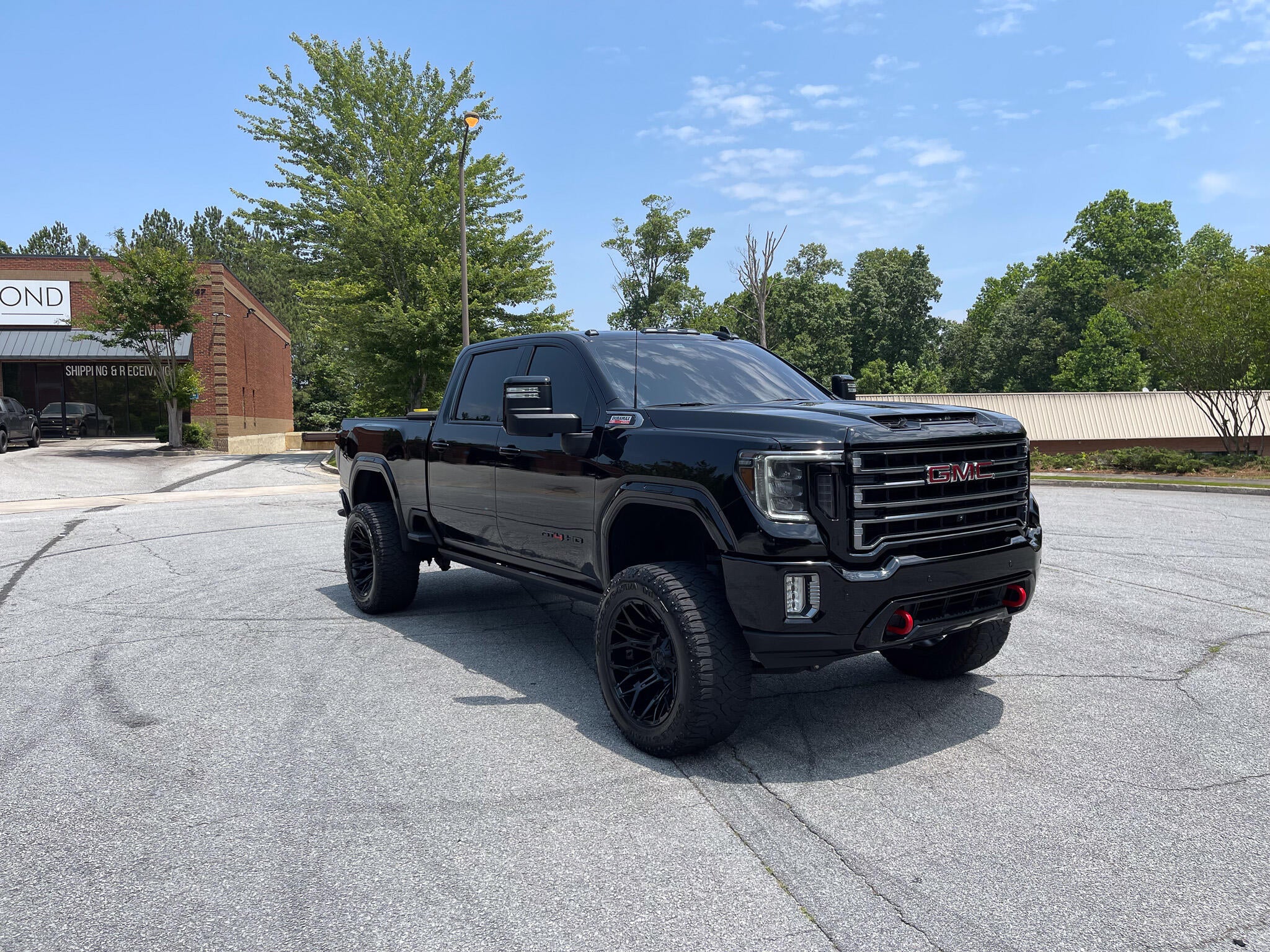 Enhance your vehicle’s comfort and appearance with Geoshield Window Films at ACC Ceramics in Buford, GA. Offering superior heat rejection, UV protection, and color stability, our ceramic window tint keeps you cool, protects your interior, and boosts privacy. Lifetime warranty included!